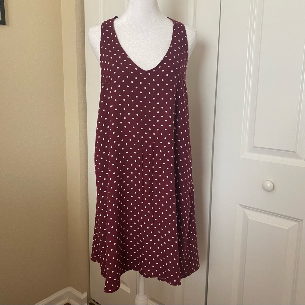 American Eagle Outfitters NWT V-neck Maroon Polka Dot Dress Size Medium